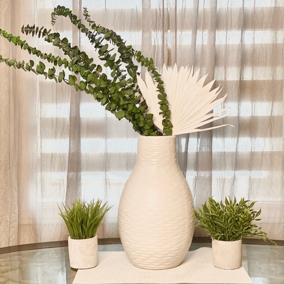 Preserved Dried Eucalyptus Bunch - Picture 3 of 5